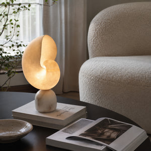 Conch table lamp 1