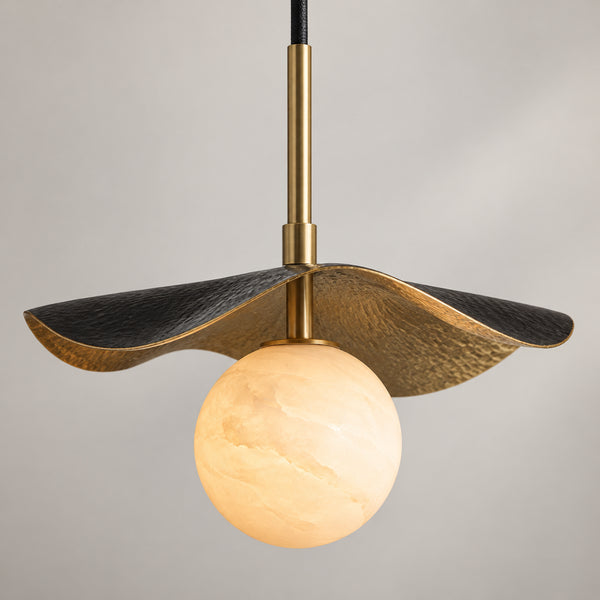 Nerwyn Alabaster Petal Pendant Light 10
