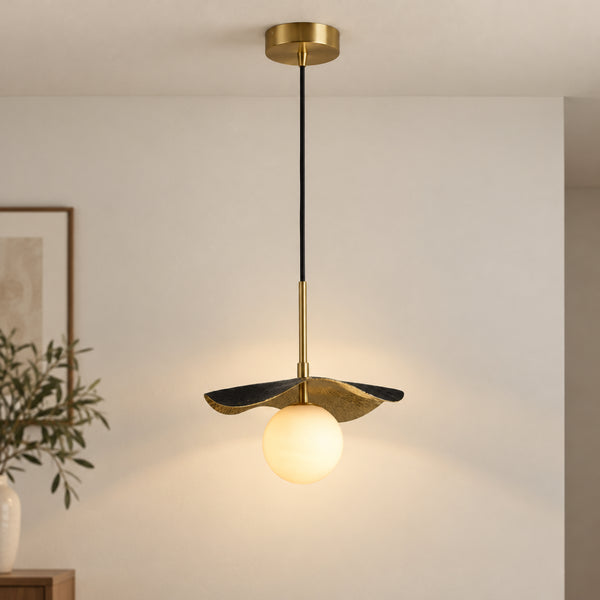 Nerwyn Alabaster Petal Pendant Light 11